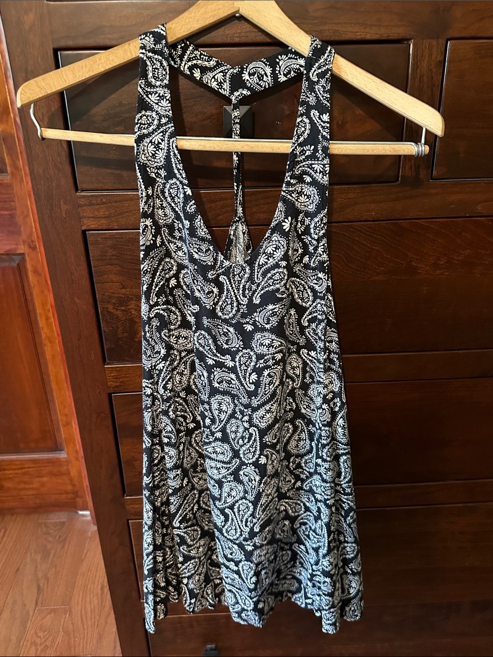 Forever 21 Black and White Paisley Backless Halter tunic